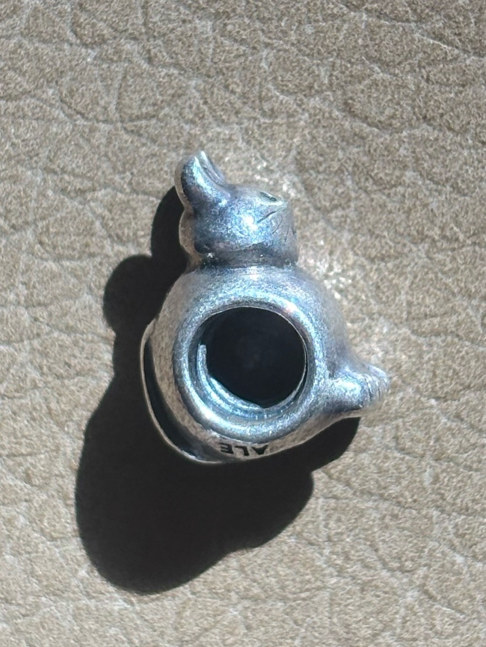 Pandora cat/ bunny discontinued rare 925 sterling silver Charm Bead - Picture 3 of 4